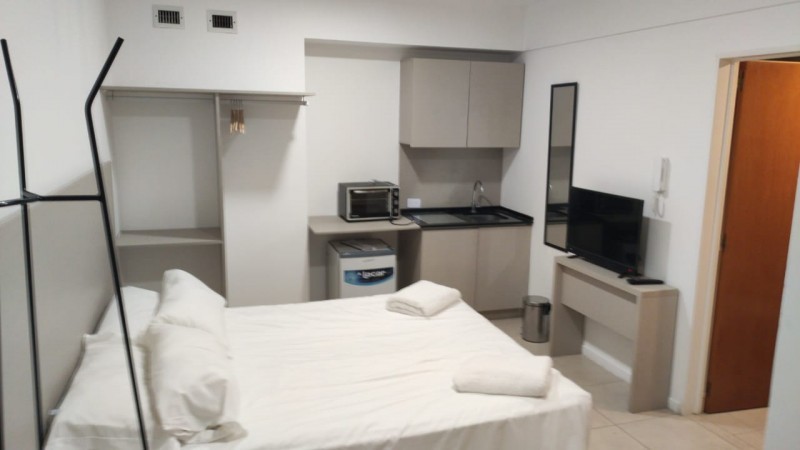 Departamento Amoblado - Balcarce 712 -