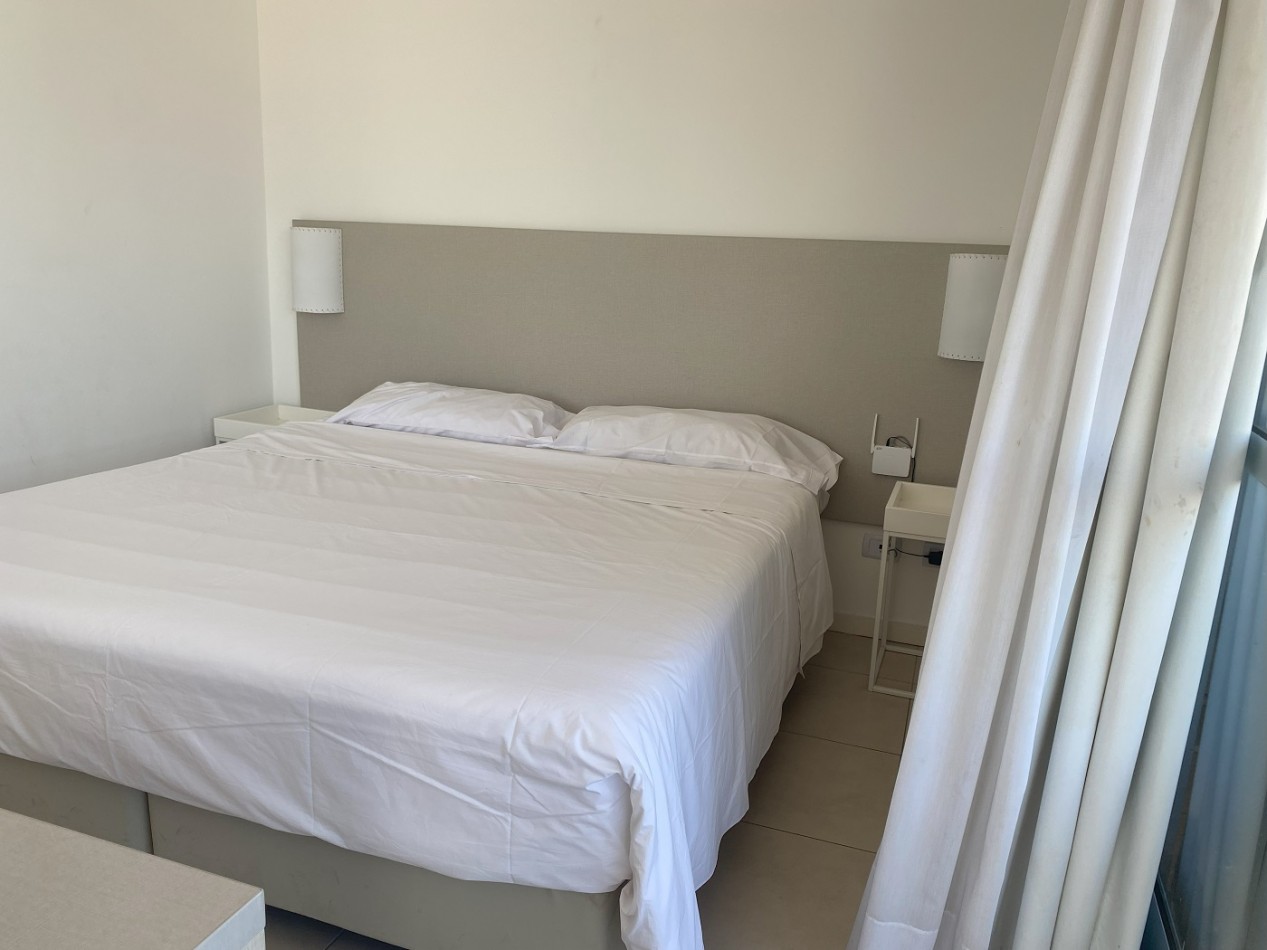 Departamento Amoblado en Congreso - Monoambiente Grande con doble Balcon. 