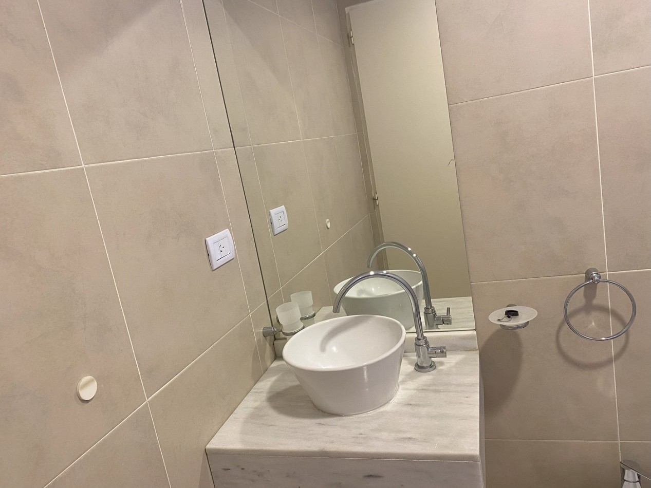 Departamento Amoblado en Congreso - Monoambiente Grande con doble Balcon. 