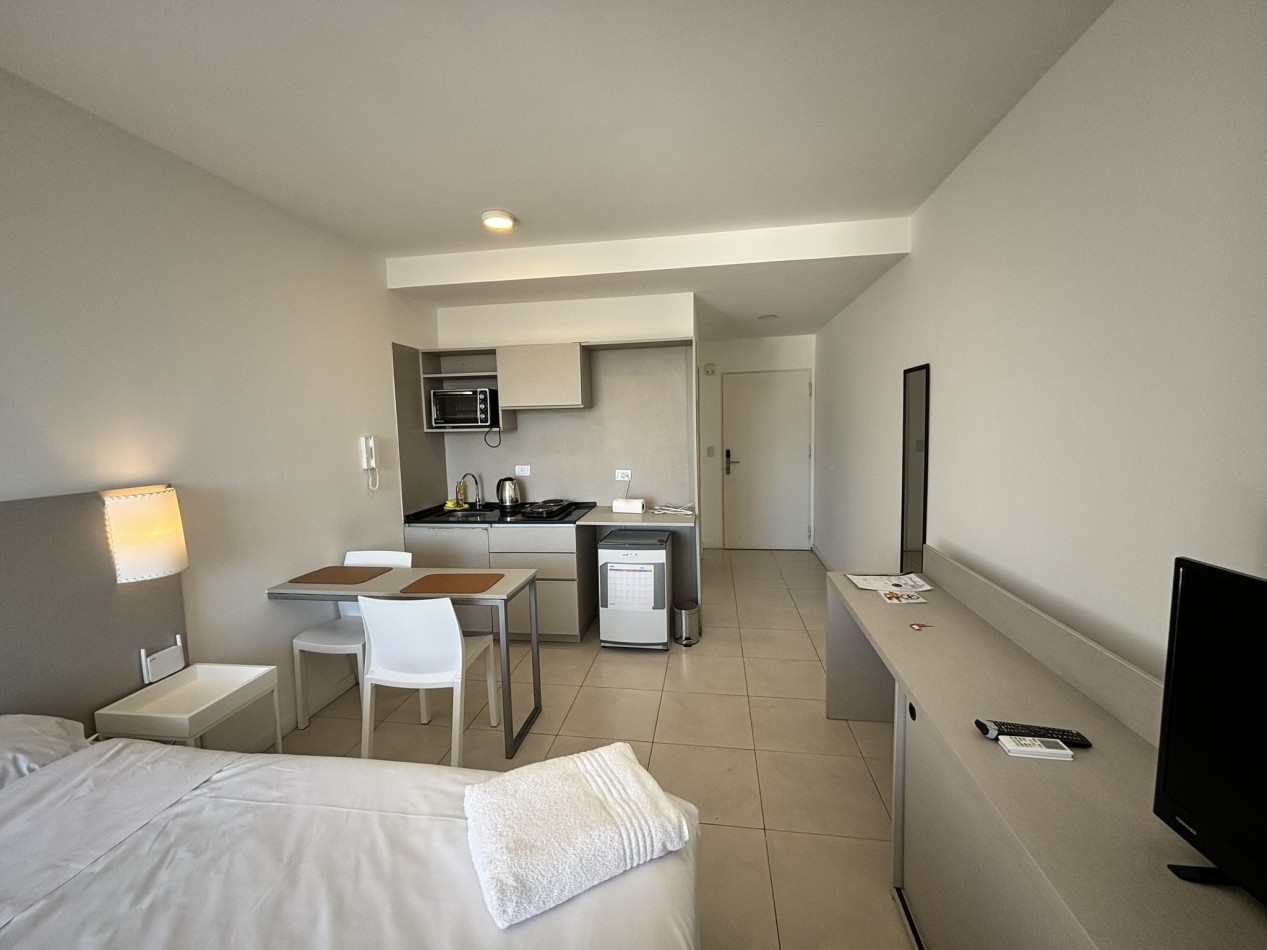 Departamento Amoblado en Congreso - Monoambiente mediano.