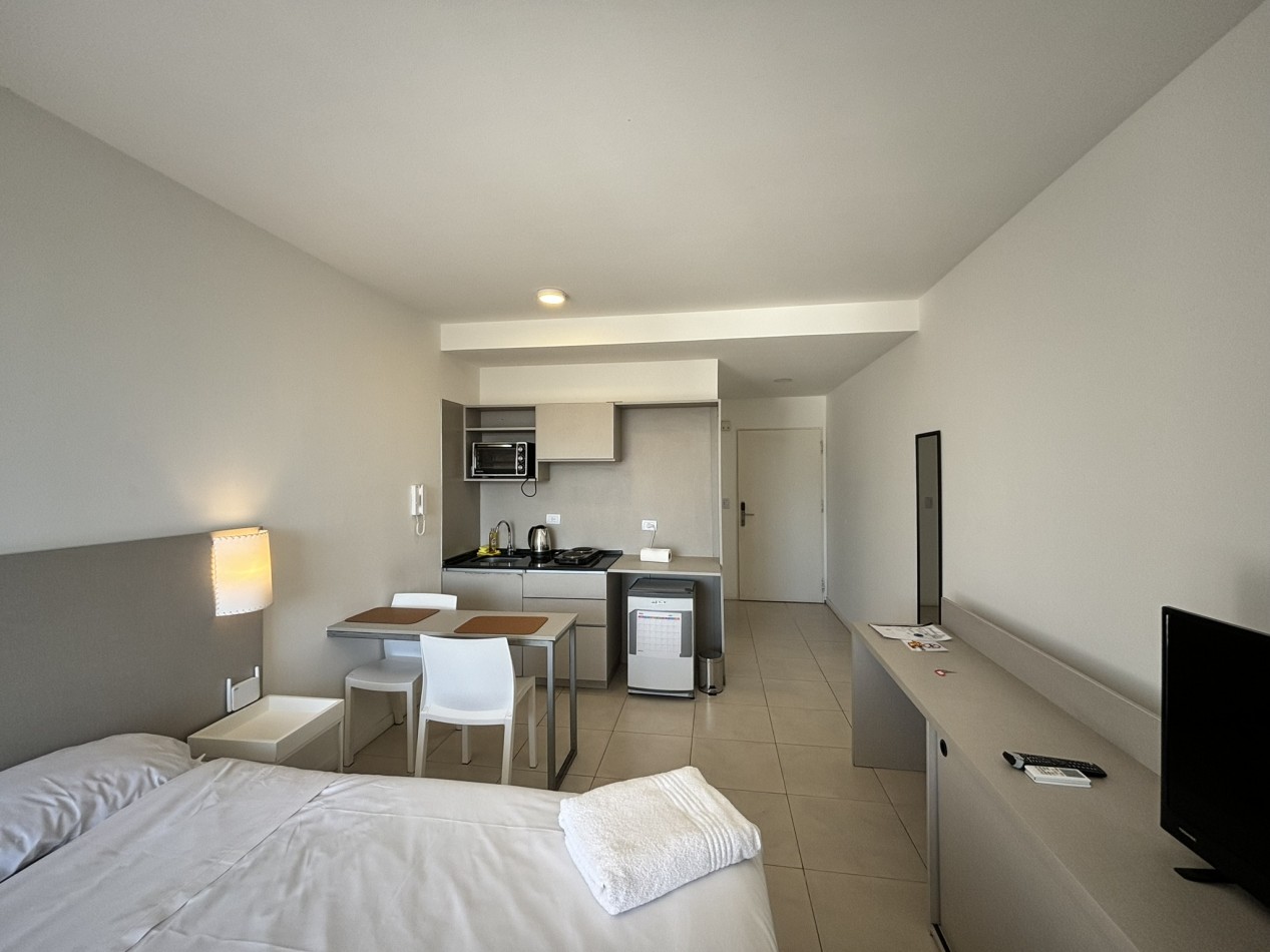 Departamento Amoblado en Congreso - Monoambiente mediano.